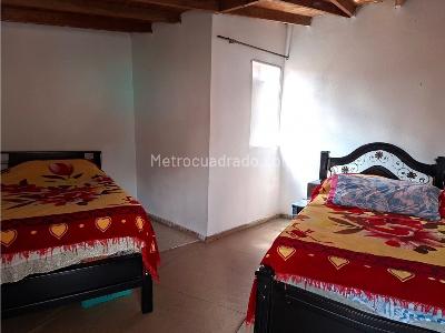 Apartamento de 3 alcobas en venta en Metropolitano, Medellín, 49 m² · foto 4 de 11