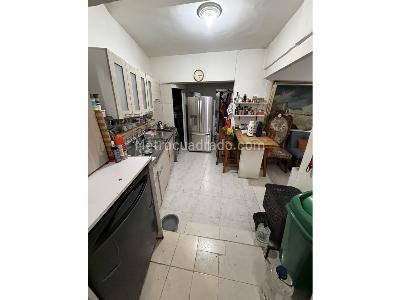 Apartamento de 3 alcobas en venta en Av Nutibara, Medellín, 130 m² · foto 5 de 12