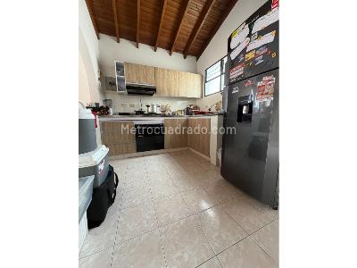 Apartamento de 3 alcobas en venta en Palenque, Medellín, 93 m² · foto 2 de 15