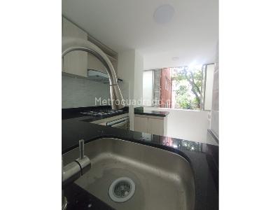 Apartamento de 3 alcobas en venta en Villa Flora, Medellín, 73 m² · foto 12 de 20