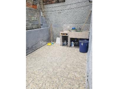 Casa de 4 alcobas en venta en Eduardo Santos, Medellín, 140 m² · foto 6 de 16