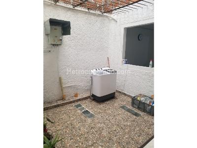 Casa de 4 alcobas en venta en Eduardo Santos, Medellín, 140 m² · foto 7 de 16