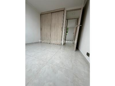 Apartamento en venta en Santa Lucia, Medellín · foto 9 de 12