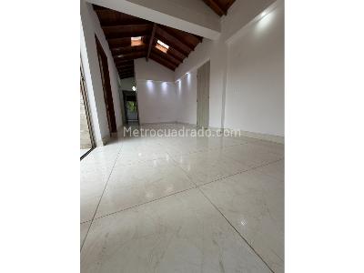 Apartamento en venta en El Poblado, Medellín · foto 2 de 11
