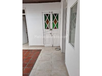 Casa de 4 alcobas en venta en Prado Centro, Medellín, 115 m² · foto 2 de 12