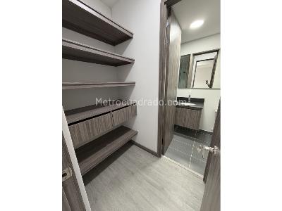 Apartamento en venta en El Poblado, Medellín · foto 10 de 12