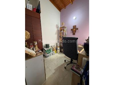 Apartamento de 3 alcobas en venta en Laureles, Medellín, 75 m² · foto 8 de 9