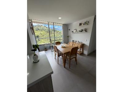 Apartamento de 2 alcobas en venta en San Remo, Sabaneta, 58 m² · foto 3 de 15