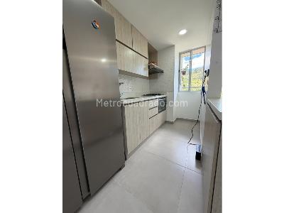 Apartamento de 2 alcobas en venta en San Remo, Sabaneta, 58 m² · foto 8 de 15