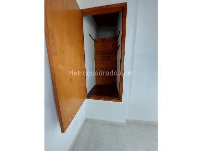 Apartamento de 4 alcobas en arriendo en Francisco Zea, Medellín, 90 m² · foto 11 de 14