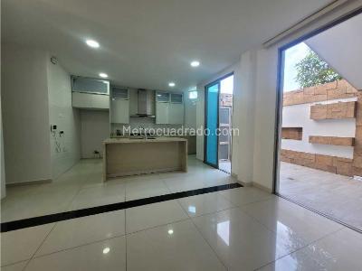 Casa de 5 alcobas en arriendo en Villa Santos, Barranquilla, 350 m² · foto 5 de 20