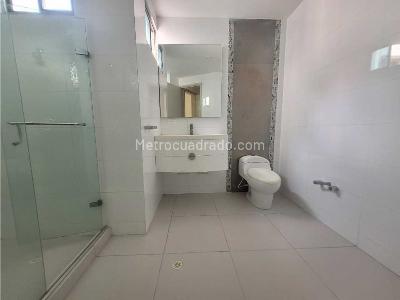 Casa de 5 alcobas en arriendo en Villa Santos, Barranquilla, 350 m² · foto 12 de 20