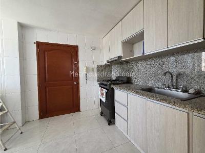 Apartamento en arriendo en Altos De Riomar, Barranquilla · foto 3 de 16