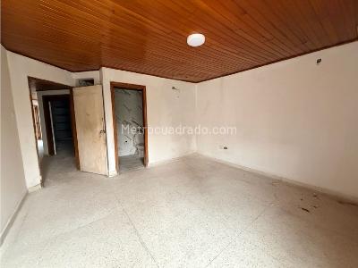 Casa de 4 alcobas en arriendo en Altos De Riomar, Barranquilla, 200 m² · foto 5 de 8