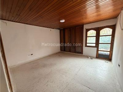 Casa de 4 alcobas en arriendo en Altos De Riomar, Barranquilla, 200 m² · foto 6 de 8