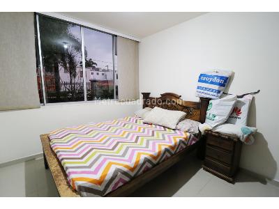 Apartamento de 3 alcobas en venta en Versalles, Floridablanca, 99 m² · foto 7 de 10