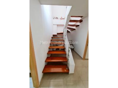 Apartamento de 3 alcobas en venta en Cañaveral, Floridablanca, 167 m² · foto 3 de 18
