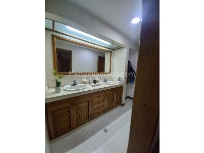 Apartamento de 3 alcobas en venta en Cabecera Del Llano, Bucaramanga, 166 m² · foto 7 de 9