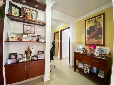 Apartamento de 3 alcobas en venta en La Aurora, Bucaramanga, 112 m² · foto 4 de 8