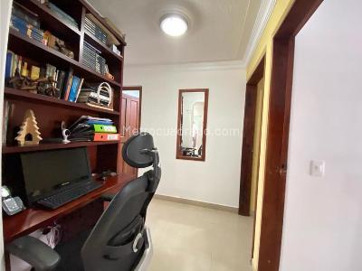Apartamento de 3 alcobas en venta en La Aurora, Bucaramanga, 112 m² · foto 5 de 8