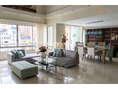 Apartamento de 3 alcobas en venta en Cabecera Del Llano, Bucaramanga, 216 m² · foto 2 de 13