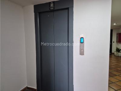 Apartamento de 2 alcobas en venta en La Fraguita, Bogotá, 68 m² · foto 3 de 18