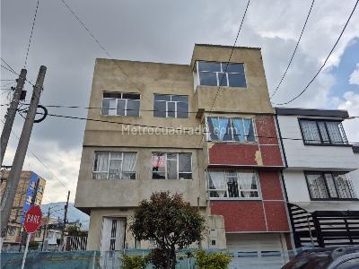 Casa en venta en Santa Isabel, Bogotá · foto 2 de 20