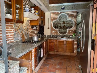 Casa de 5 alcobas en venta en El Centro, Cartagena, 285 m² · foto 11 de 20