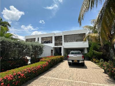 Casa de 3 alcobas en venta en Norte Cartagena, Cartagena, 418 m² · foto 5 de 19