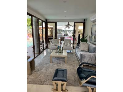 Casa de 3 alcobas en venta en Norte Cartagena, Cartagena, 308 m² · foto 2 de 5