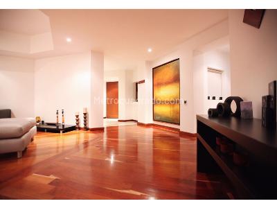 Apartamento en venta en Los Rosales, Bogotá · foto 4 de 12