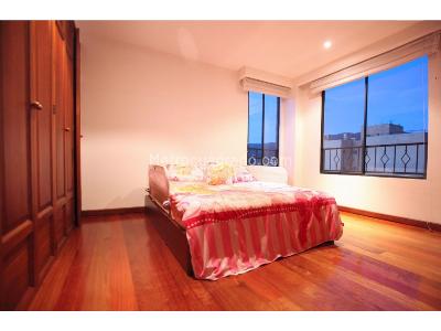 Apartamento en venta en Los Rosales, Bogotá · foto 8 de 12