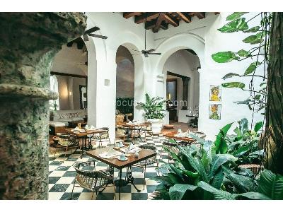 Casa de 5 alcobas en venta en El Centro, Cartagena, 995 m² · foto 2 de 20