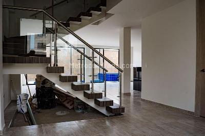 Casa de 5 alcobas en venta en Alfaguara, Cali, 400 m² · foto 10 de 19