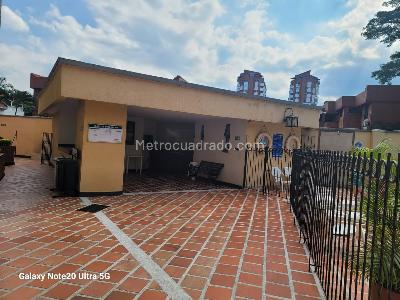 Apartamento de 4 alcobas en venta en Quintas De Don Simon, Cali, 150 m² · foto 13 de 14