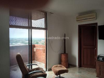 Apartamento de 4 alcobas en venta en Quintas De Don Simon, Cali, 150 m² · foto 2 de 14