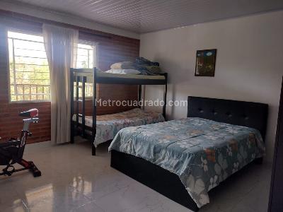 Casa de 4 alcobas en venta en Las Margaritas, Cali, 700 m² · foto 16 de 20