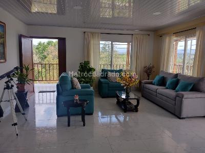 Casa de 4 alcobas en venta en Las Margaritas, Cali, 700 m² · foto 19 de 20