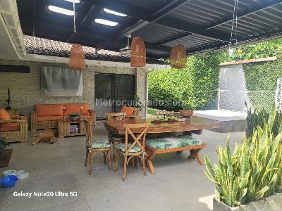 Casa de 5 alcobas en venta en Alameda Pance, Cali, 430 m² · foto 1 de 20