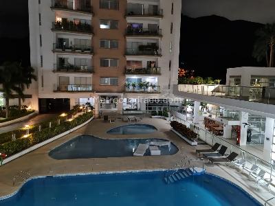 Apartamento de 4 alcobas en venta en Bosques Del Oeste, Cali, 220 m² · foto 13 de 20