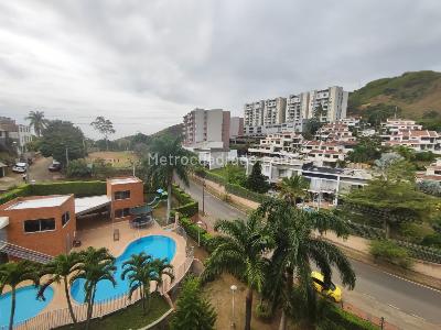 Apartamento de 3 alcobas en venta en Bella Vista, Cali, 107 m² · foto 12 de 20