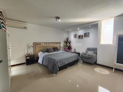Apartamento de 3 alcobas en venta en Bella Vista, Cali, 107 m² · foto 2 de 20