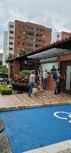 Apartamento de 4 alcobas en venta en Cali, Cali, 98 m² · foto 2 de 18