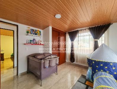 Casa de 5 alcobas en venta en Portachuelo, Zipaquirá, 155 m² · foto 2 de 20