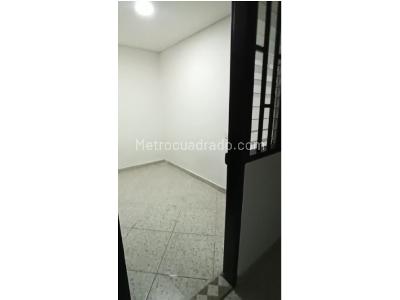 Apartamento de 5 alcobas en venta en Castilla, Medellín, 160 m² · foto 5 de 9