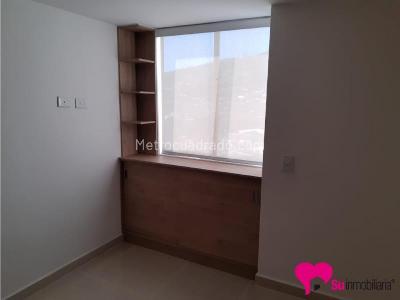 Apartamento de 3 alcobas en venta en El Trapiche, Bello, 62 m² · foto 8 de 16