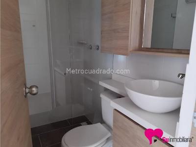 Apartamento de 3 alcobas en venta en El Trapiche, Bello, 62 m² · foto 12 de 16