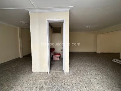 Casa de 5 alcobas en venta en Calasanz, Medellín, 360 m² · foto 10 de 20