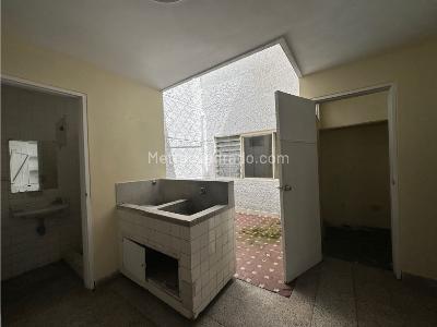 Casa de 5 alcobas en venta en Calasanz, Medellín, 360 m² · foto 14 de 20