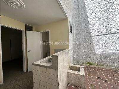 Casa de 5 alcobas en venta en Calasanz, Medellín, 360 m² · foto 15 de 20